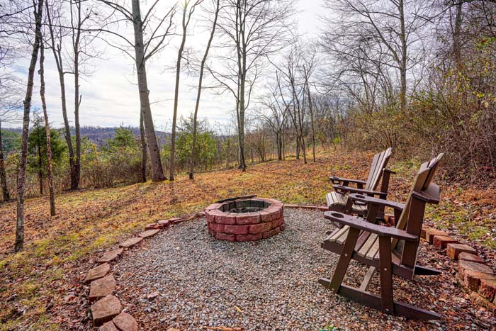Stone fire pit