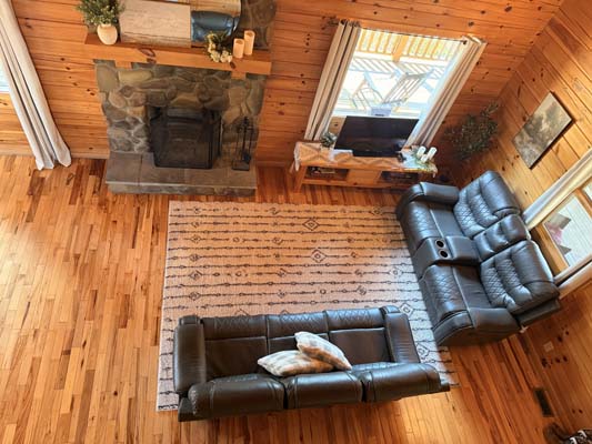 Lonestar Cabin in Hocking Hills, photo 20 of the cabin, decks and interior